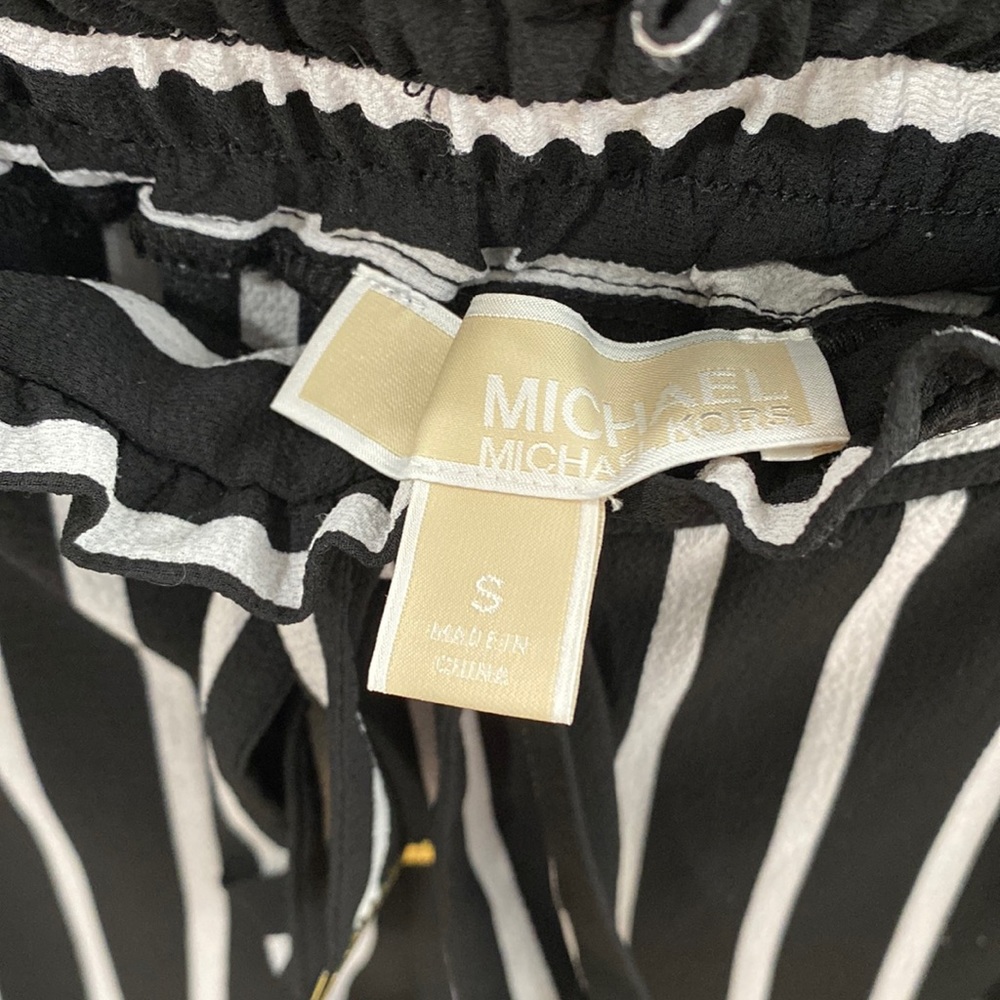 Wide leg short (gaucho type) Michael kors pants